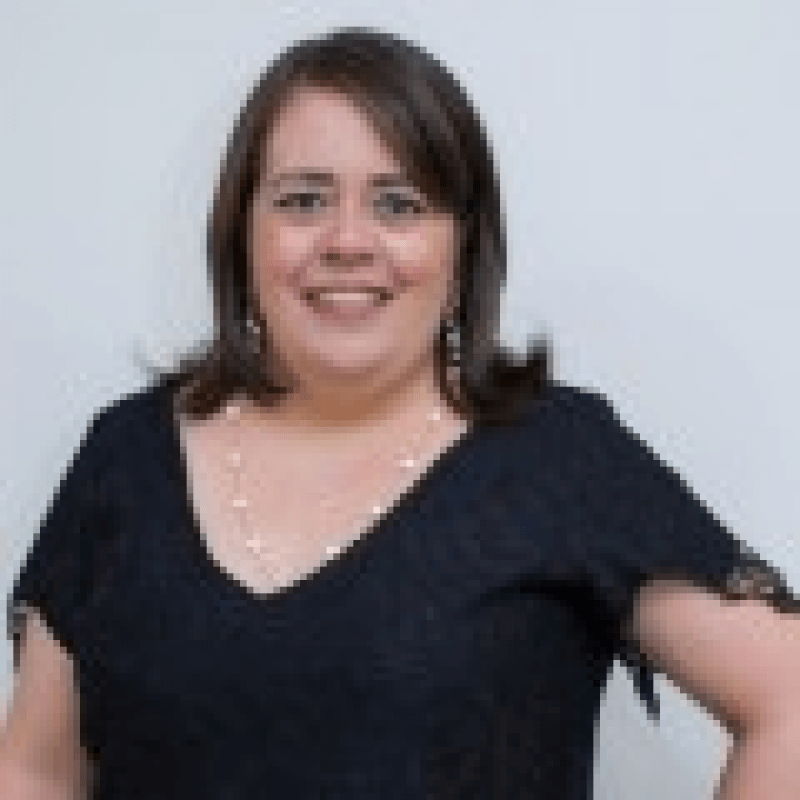 Larissa Carolina Rocha Santos de Oliveira