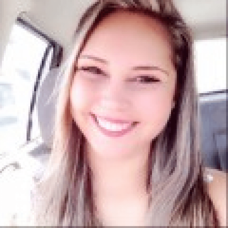 Dra. Julyana Oliveira