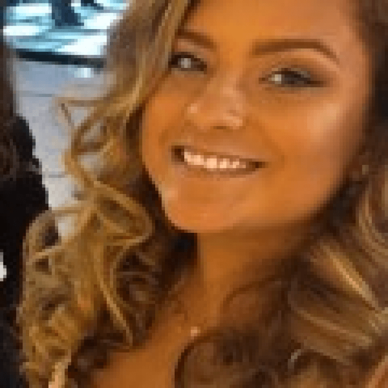 Isadora Linhares Advogada
