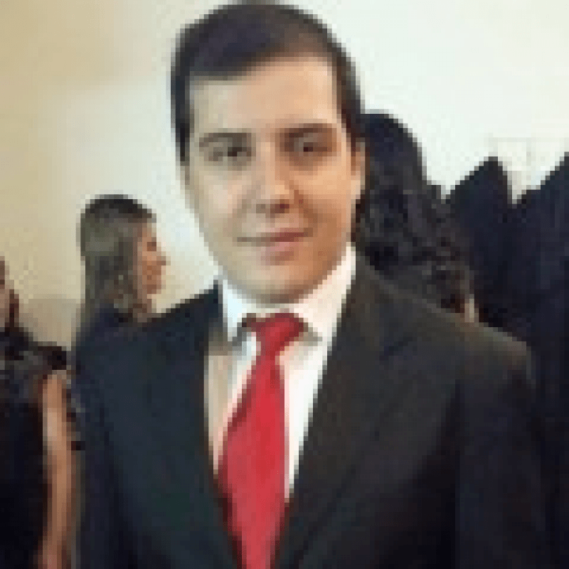 Dr. Douglas Capelari Rangel