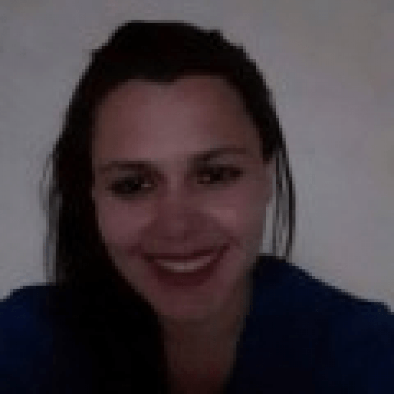 Laura Barcellos Correspondente