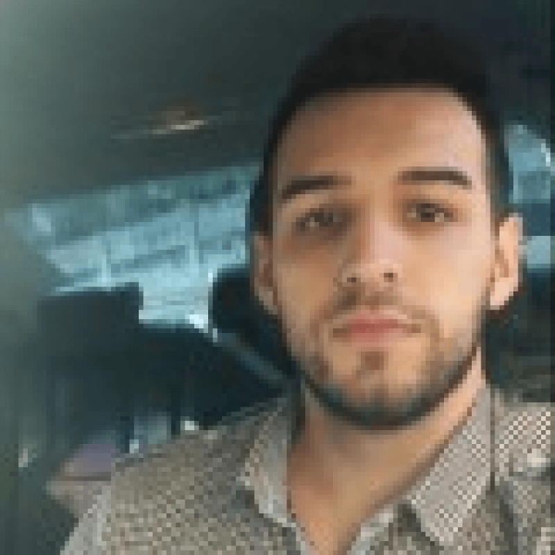 Vit&oacute;rio Varrasquim Neto