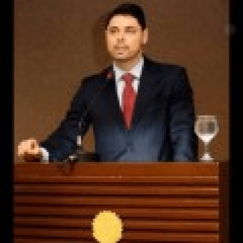 Advogado Adriano Santos Oliveira