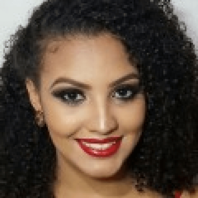 Leide Carolina Barros Araújo