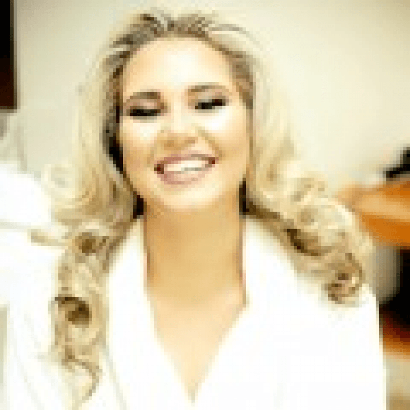 Dra. Marine Sim&otilde;es
