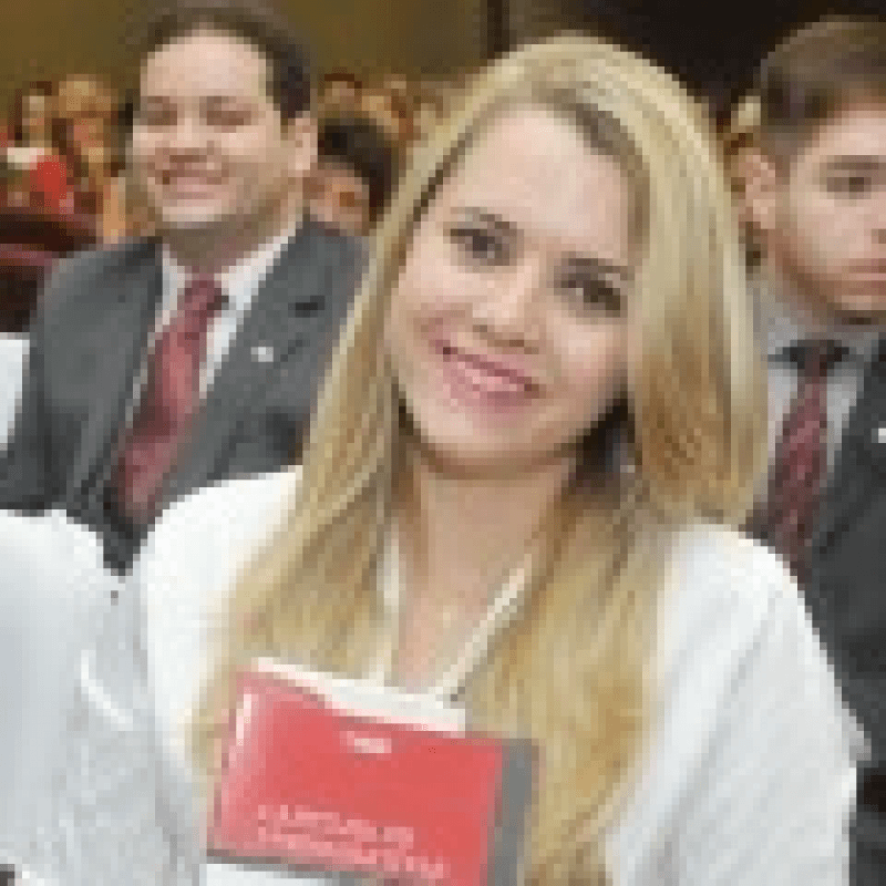 Dra Michelle Ribeiro