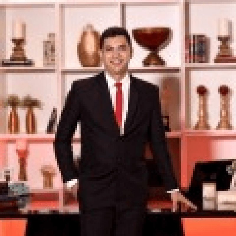 Adv. Jo&atilde;o Lucas dos Santos