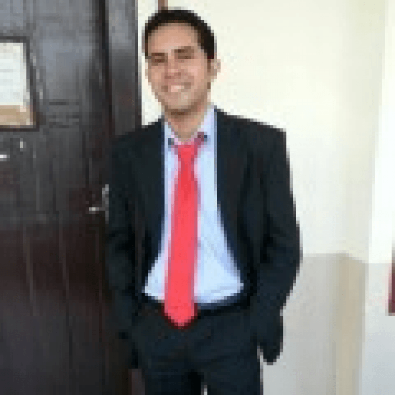 Dr. Alex Costa