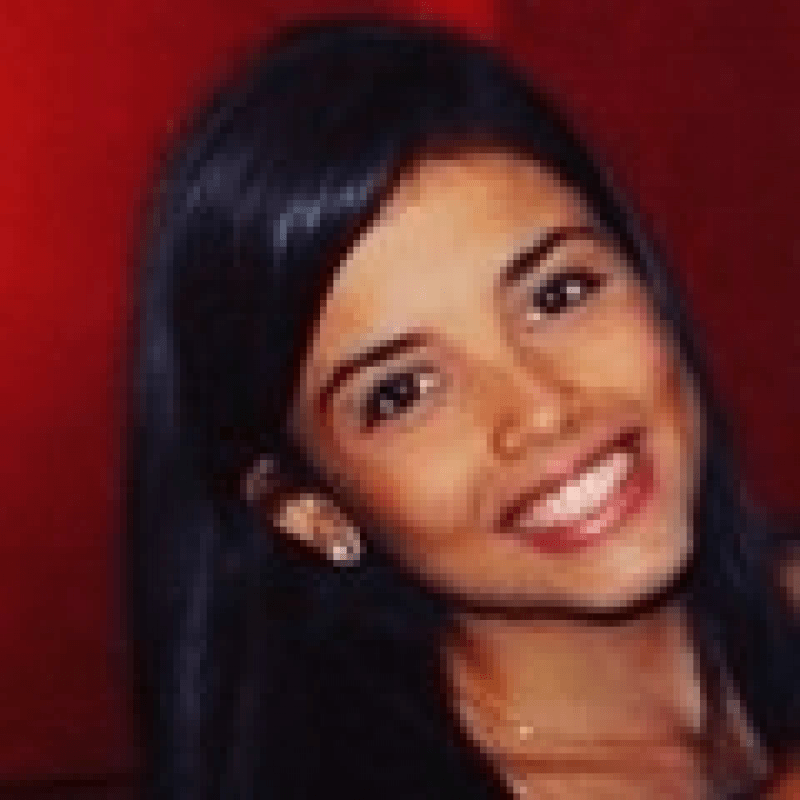 T&aacute;ssia Daumerie Gentil