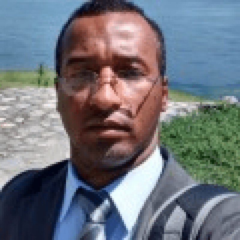 Dr. Robson Silva dos Santos