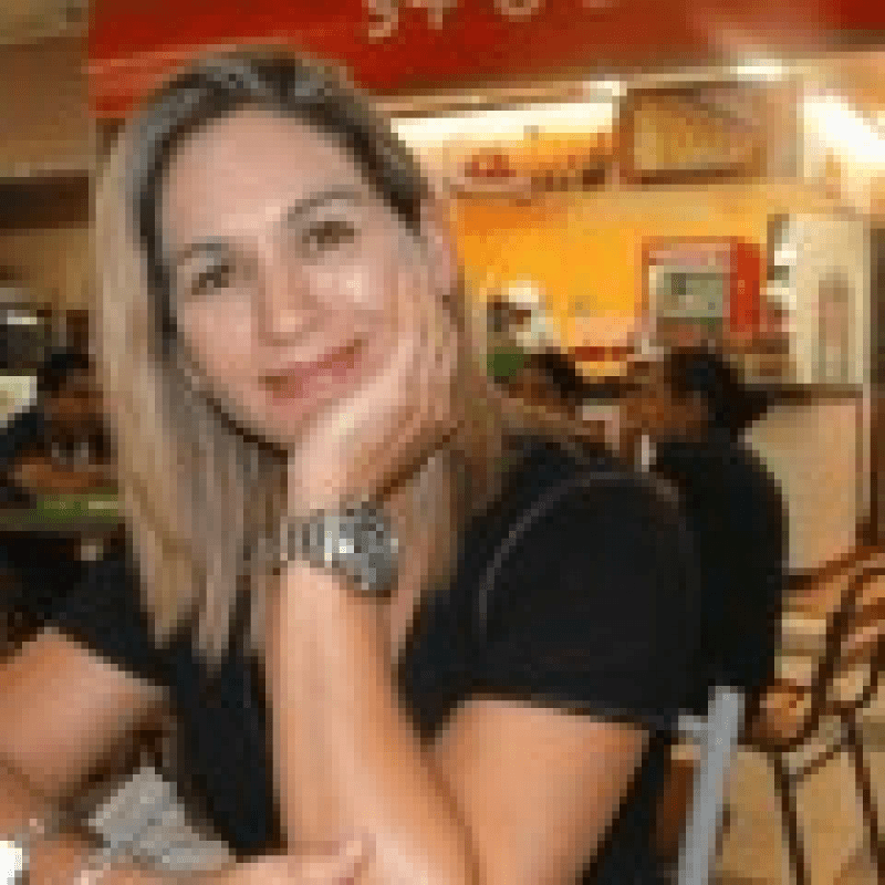 Rose Figueiredo