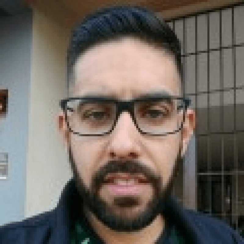 V&aacute;gner C&acirc;ndido - Advogado