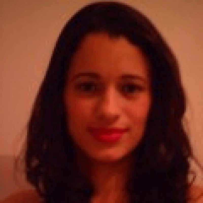 Dra. Ana Claudia Vieira