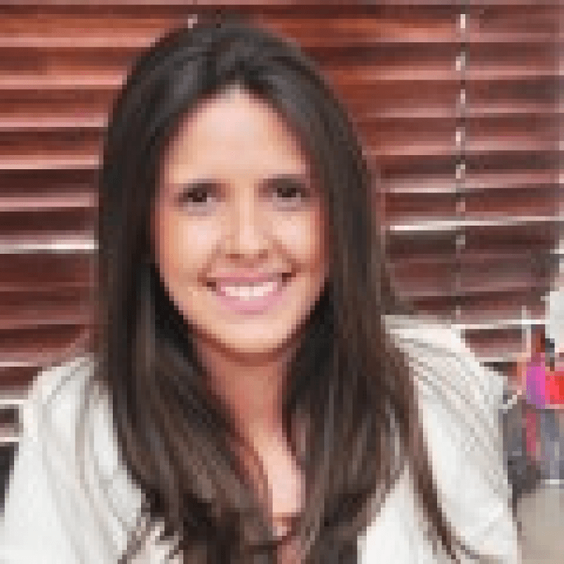 Nat&aacute;lia Bonfim