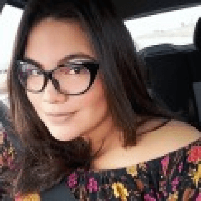 Marina Lima - Estagiária