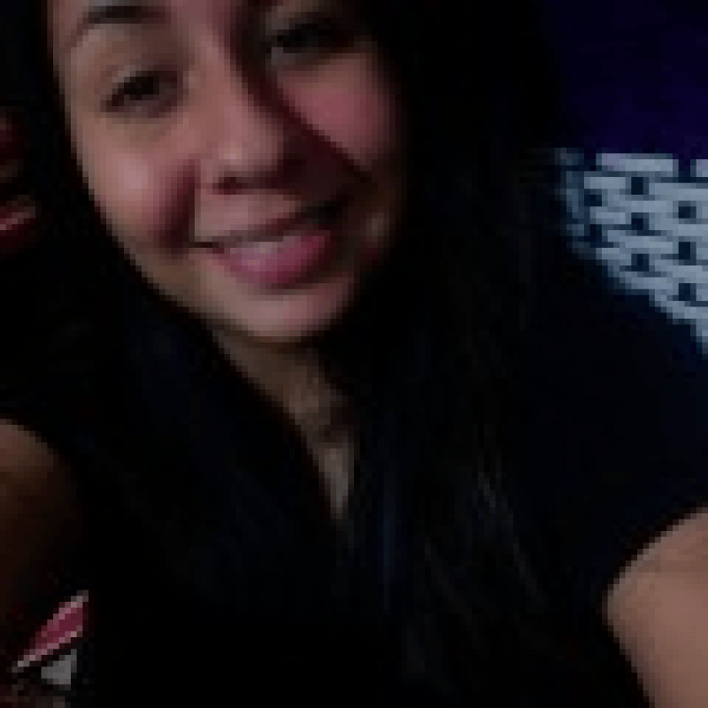 Let&iacute;cia Riely - Estudante de Direito