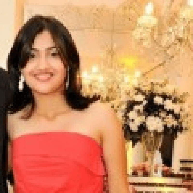 Estagi&aacute;ria Suzy Raquel