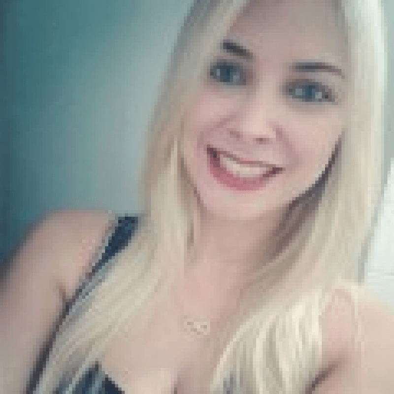 Francielly Calheiros (Advogada)