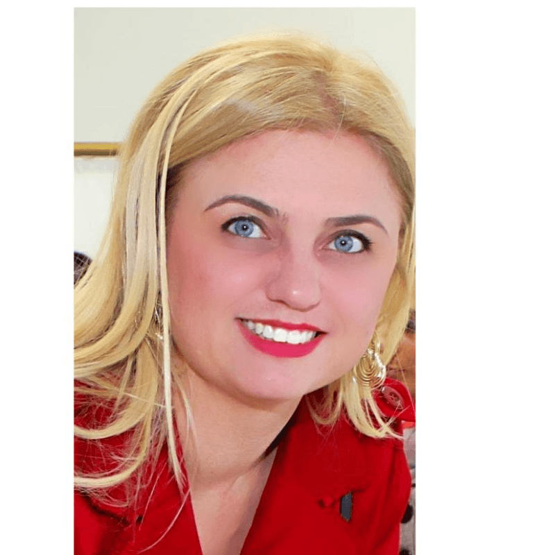 Claudia Teresinha Momm Pereira